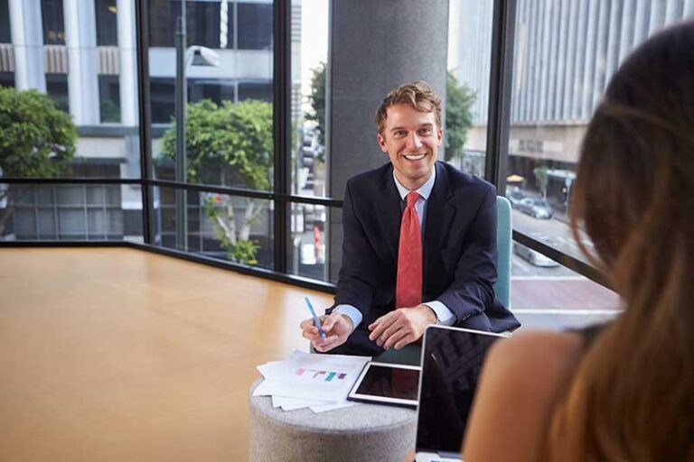 The Pros and Cons of Working with a Financial Planner in 2025
